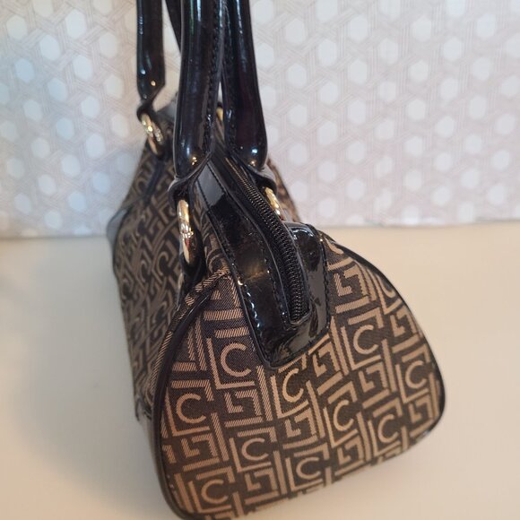 Liz Claiborne Set - Barrel Bag and Wallet - Brown and Cream Logo - Picture 9 of 14